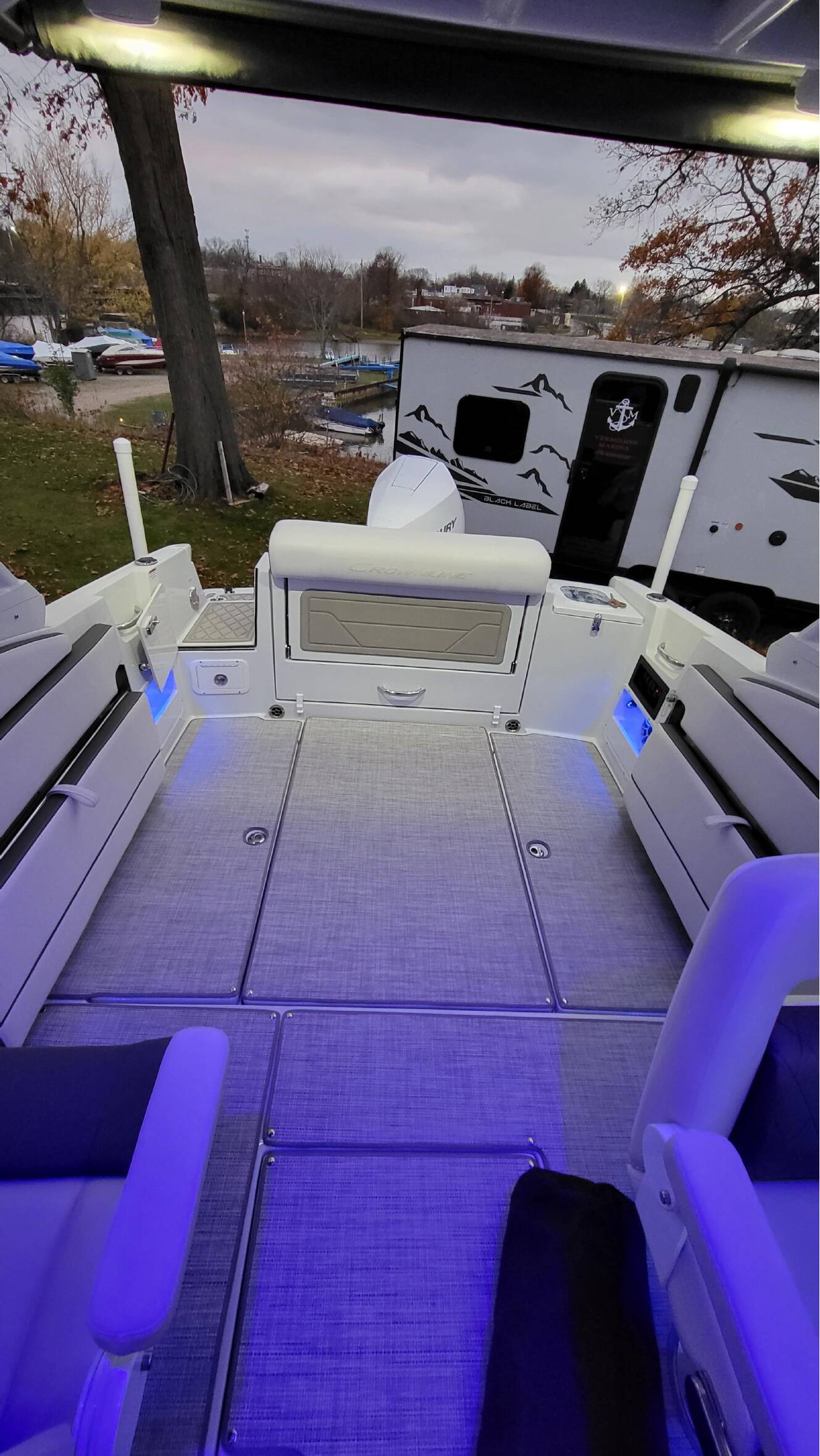 A photo of this 2025 Finseeker 240 Finseeker DC w/ 300 HP DTS Mercury Outboard & Alumi