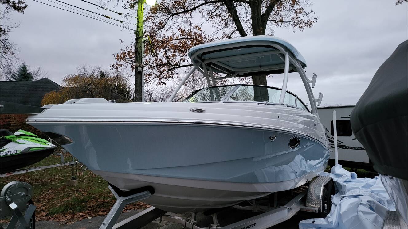 A photo of this 2025 Finseeker 240 Finseeker DC w/ 300 HP DTS Mercury Outboard & Alumi