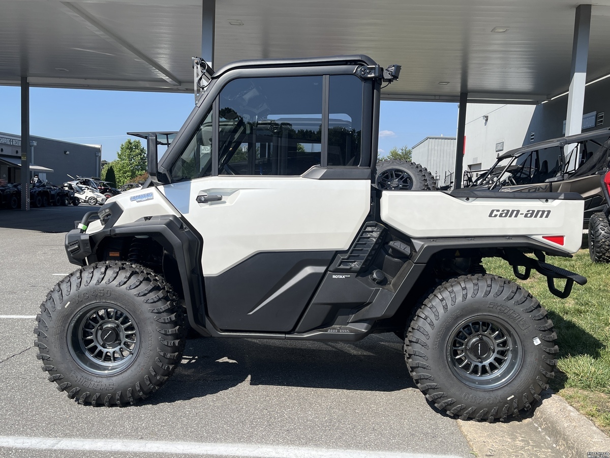 2026 Can-Am Defender Limited HD11 in winston-salem NC
