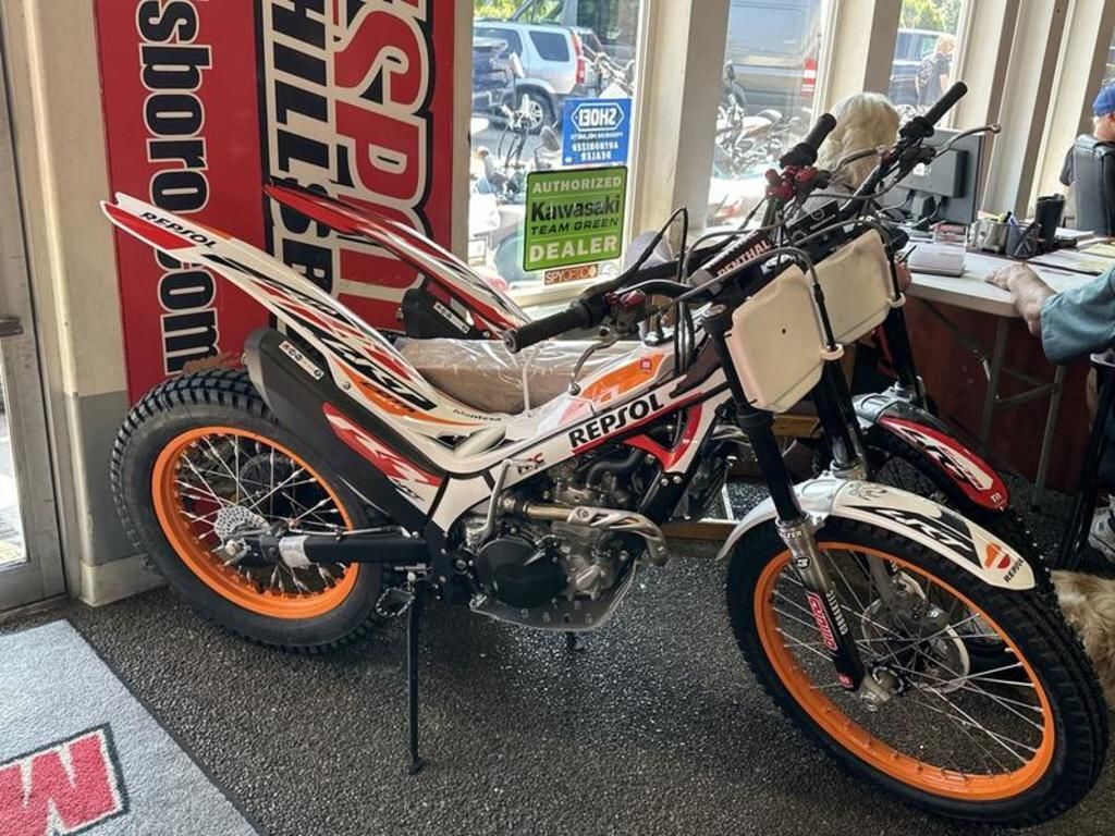 2023 Honda® MRT301 COTA 301RR in Hillsboro, OR