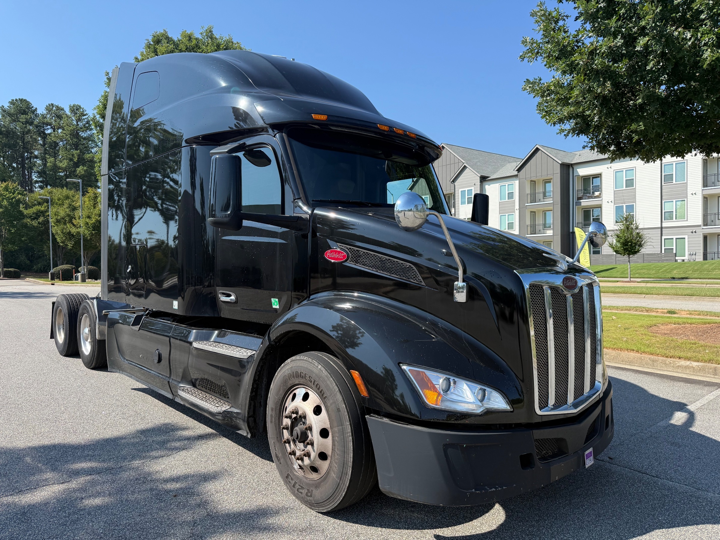 2022 PETERBILT 579 in Raleigh, NC