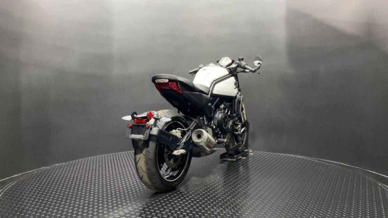 A photo of this 2022 CFMOTO 700CL-X Sport