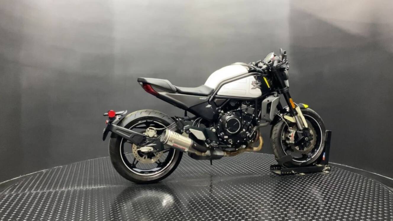 A photo of this 2022 CFMOTO 700CL-X Sport