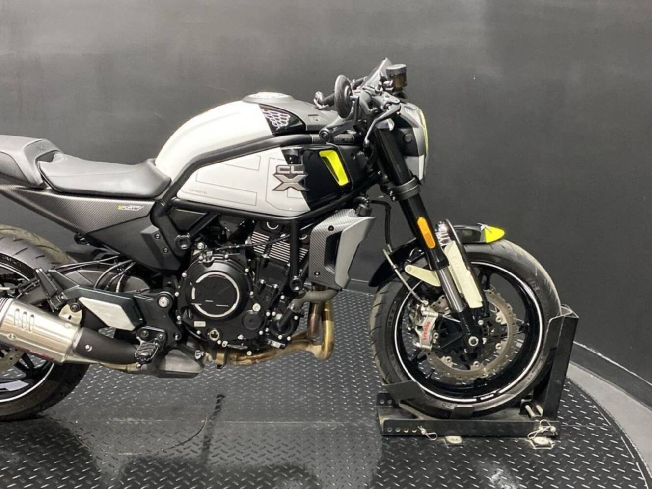 A photo of this 2022 CFMOTO 700CL-X Sport