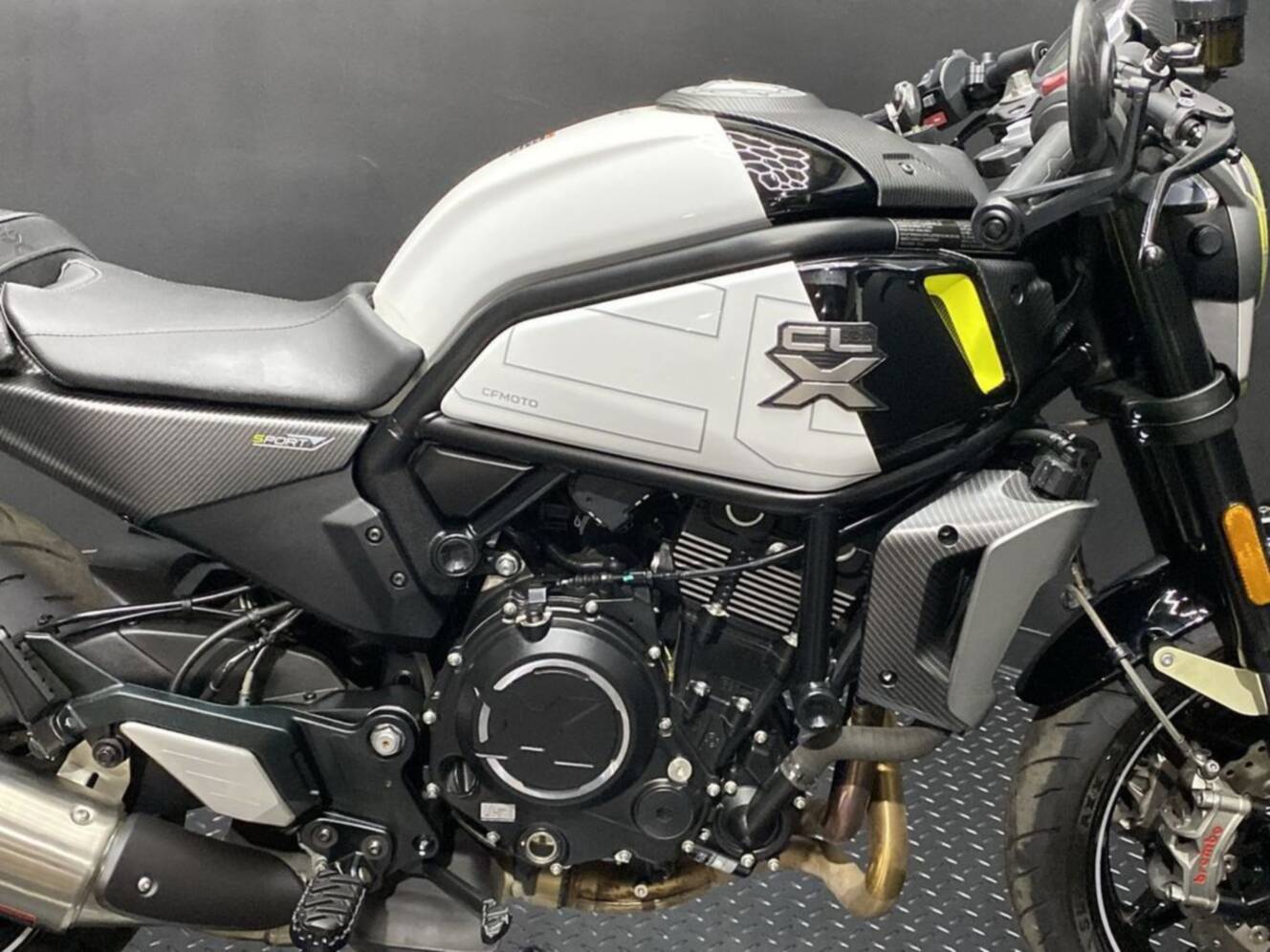 A photo of this 2022 CFMOTO 700CL-X Sport