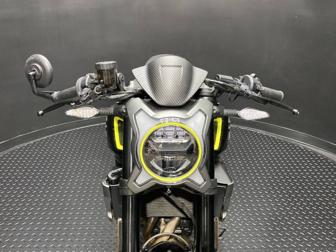 A photo of this 2022 CFMOTO 700CL-X Sport