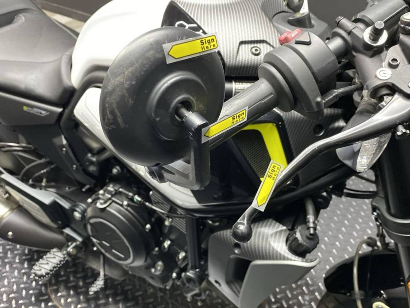 A photo of this 2022 CFMOTO 700CL-X Sport
