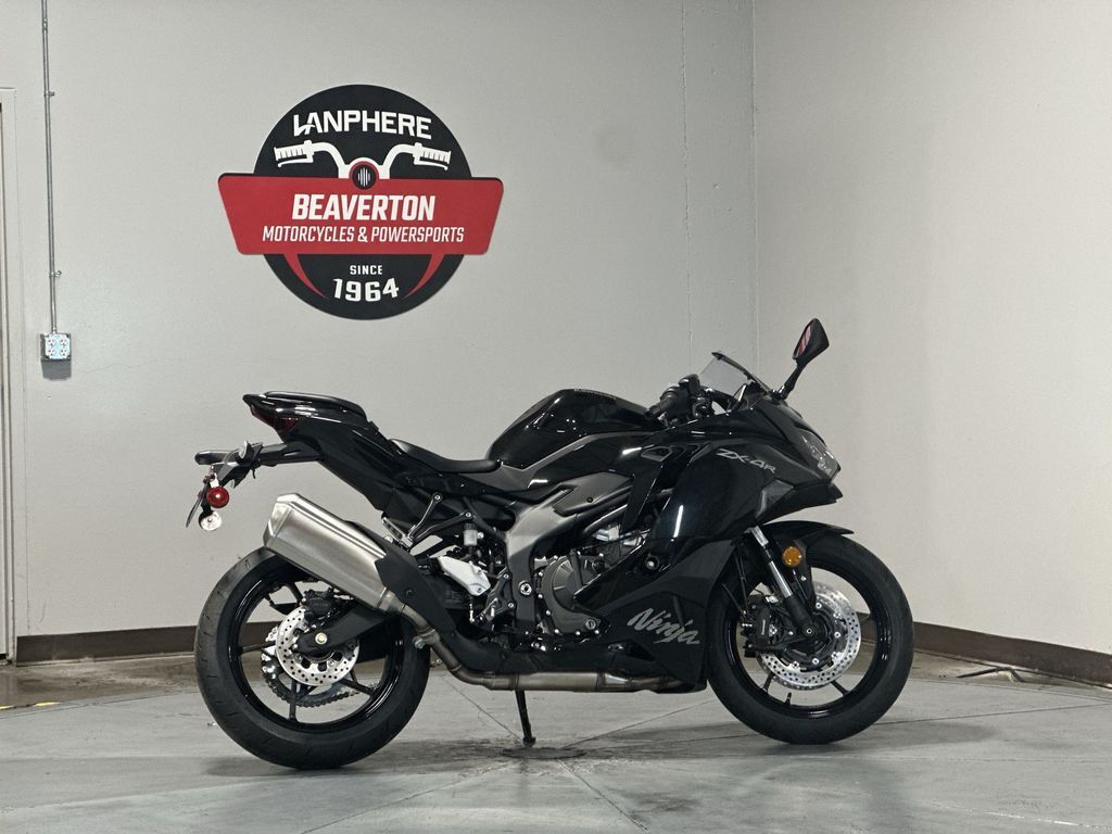 2026 Kawasaki Ninja® ZX -4R ABS ABS in Tigard, OR