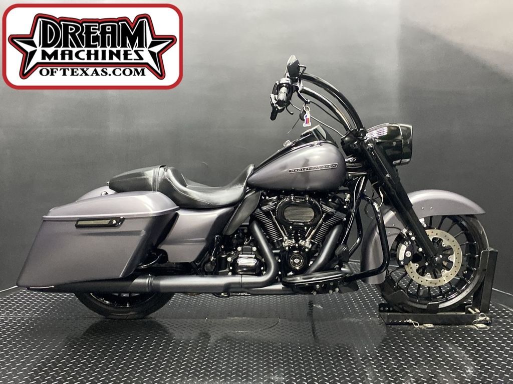 2017 Harley-Davidson® FLHRXS - Road King® Special SPECIAL in Farmers Branch, TX