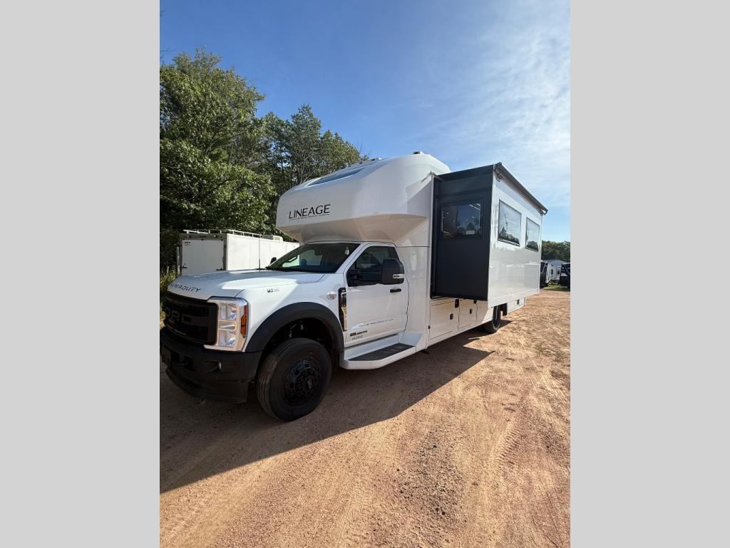 2026 Grand Design Lineage Series F 31ZW in wausau WI
