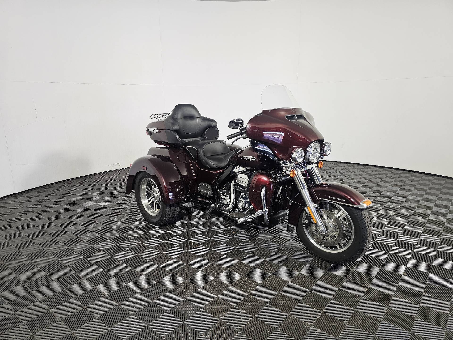 2019 Harley Davidson HARLEY DAVIDSON TRI GLIDE CVO in Athens, OH