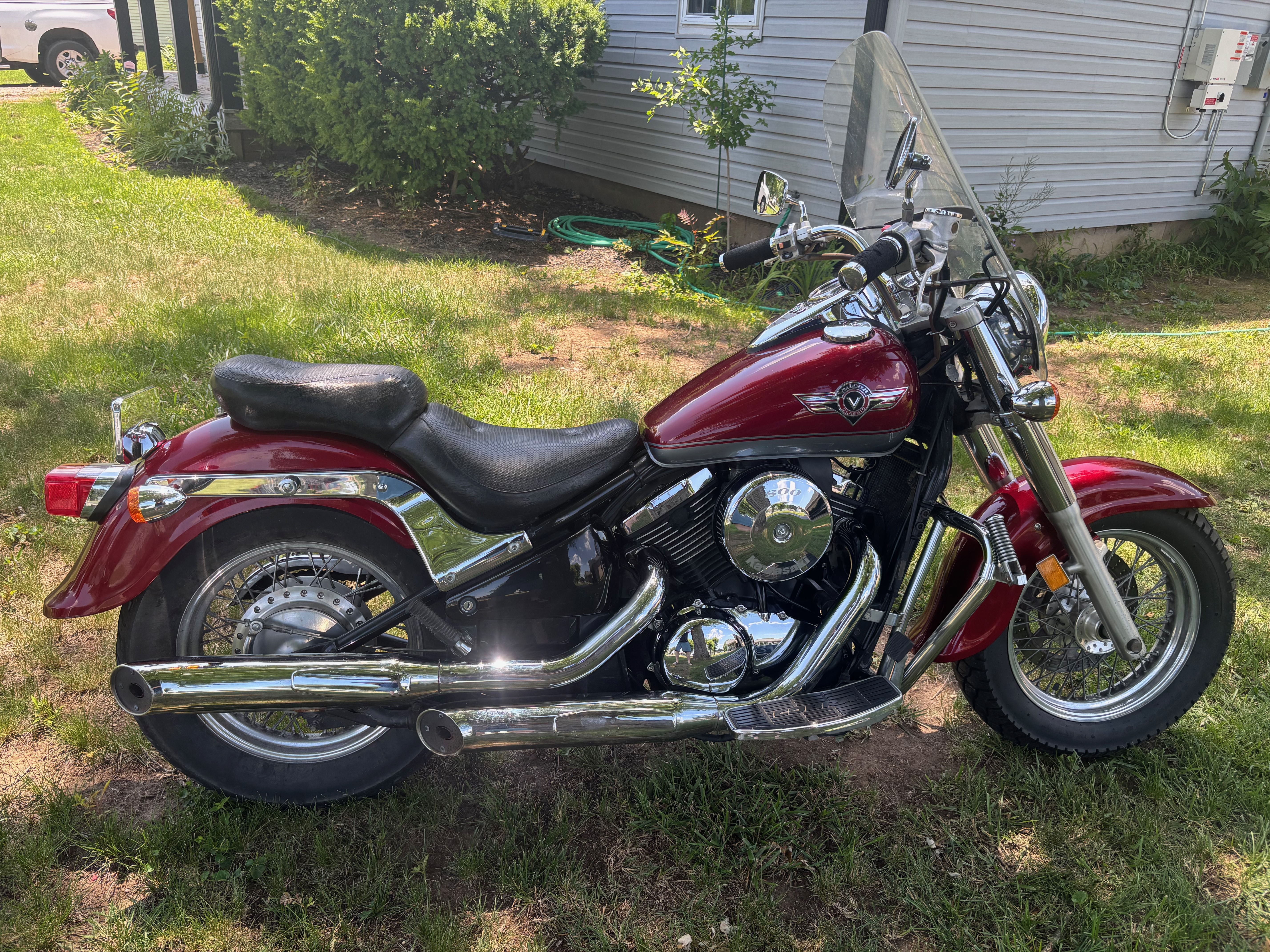 1998 Kawasaki VULCAN 800 CLASSIC Cruiser motorcycle