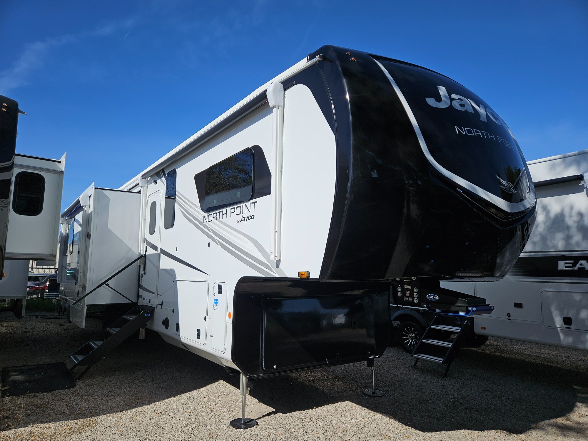 2026 Jayco North Point 395DSDB in paso robles CA