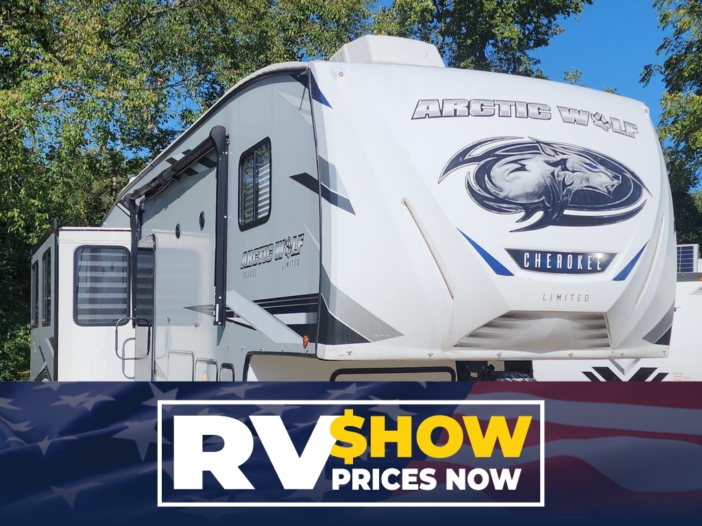 2022 Forest River ARCTIC WOLF 327MB RV