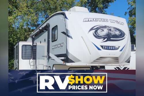 2022 Forest River ARCTIC WOLF 327MB in new carlisle OH