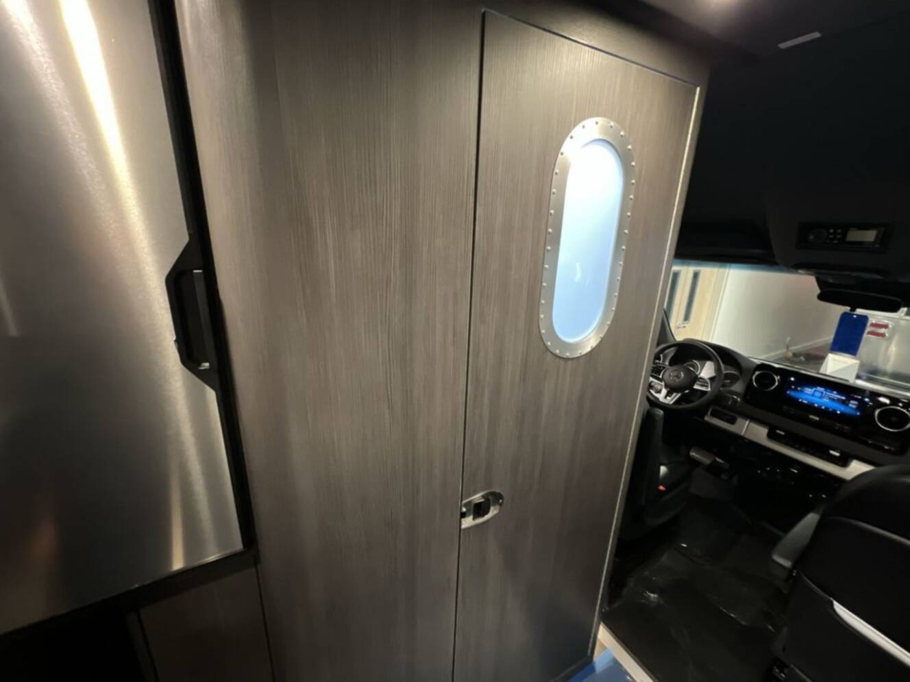 A photo of this 2025 Airstream Interstate 19