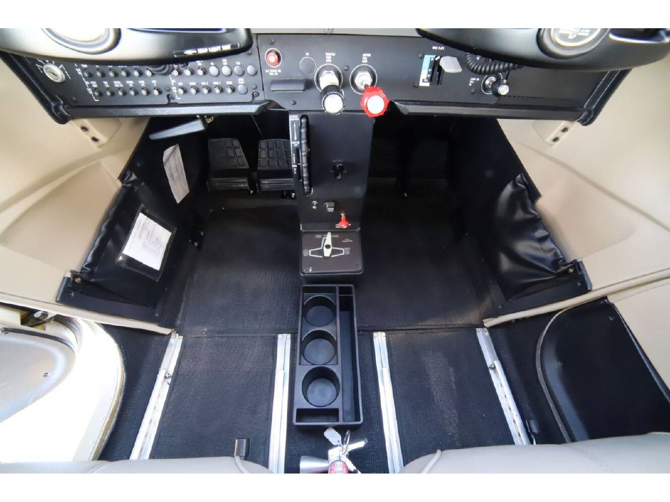 A photo of this 2019 Cessna 172S SKYHAWK SP