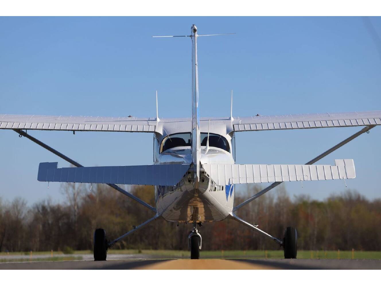 A photo of this 2019 Cessna 172S SKYHAWK SP