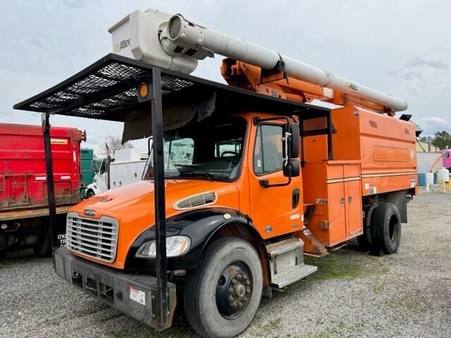 2011 FREIGHTLINER BUSINESS CLASS M2 106 in Chatham, VA