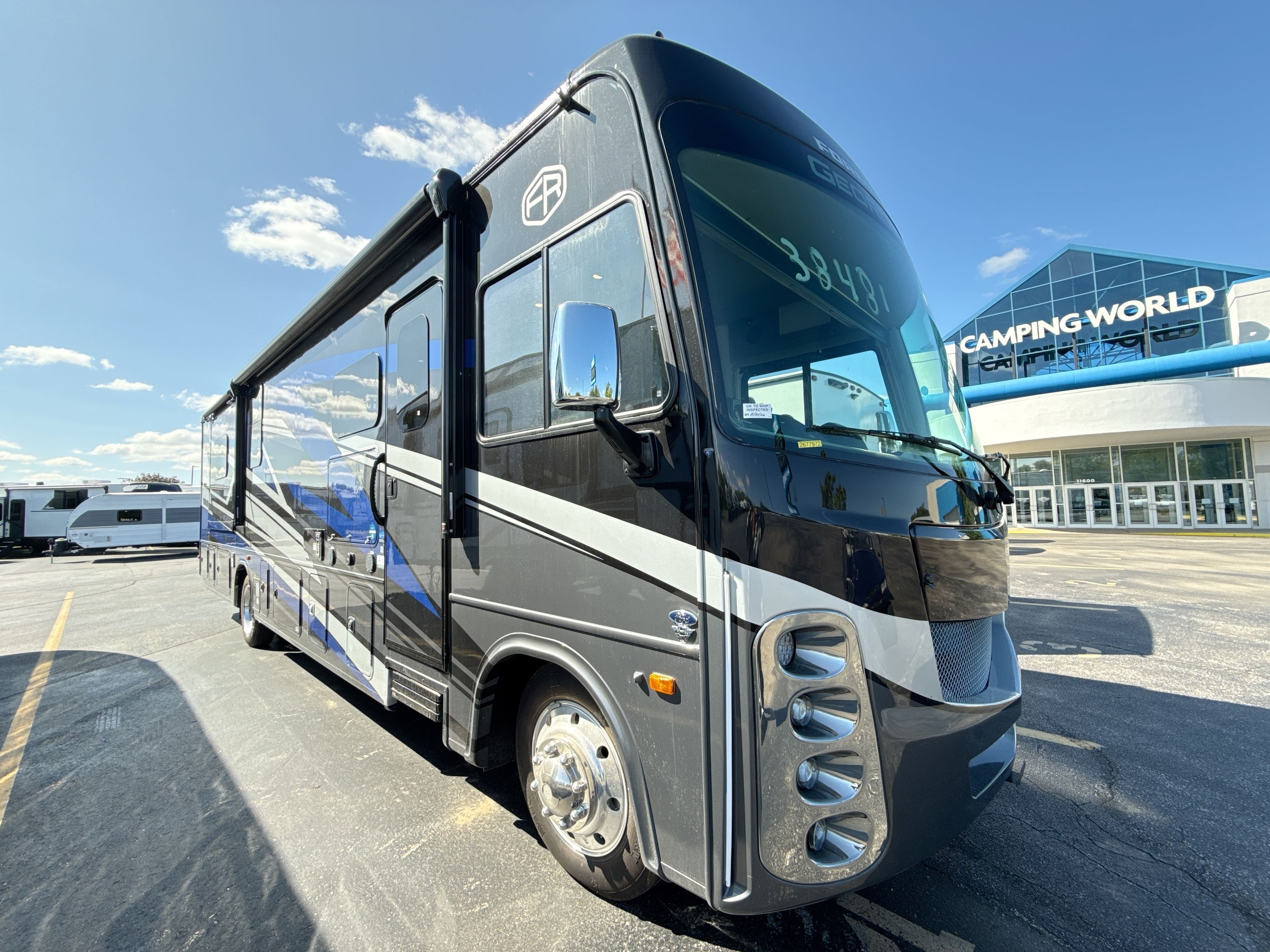 2027 Forest River GEORGETOWN 5 SERIES 34M 34M5 in birch run MI