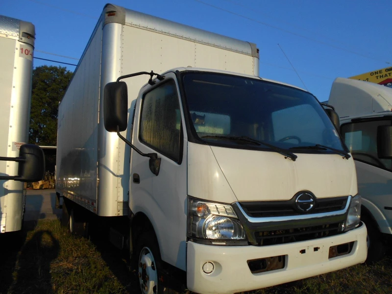 2019 HINO 195