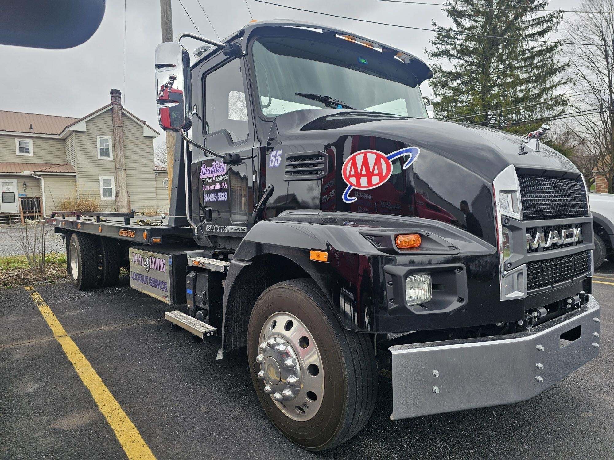 2024 MACK MD6 in Duncansville, PA