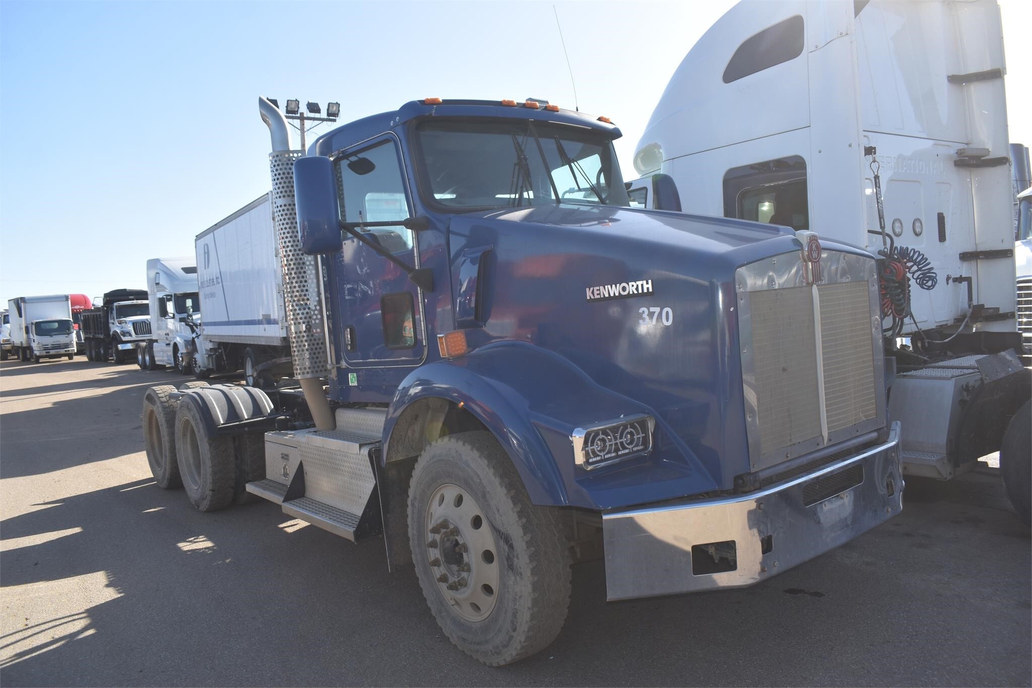 2012 KENWORTH T800 in Covington, TN