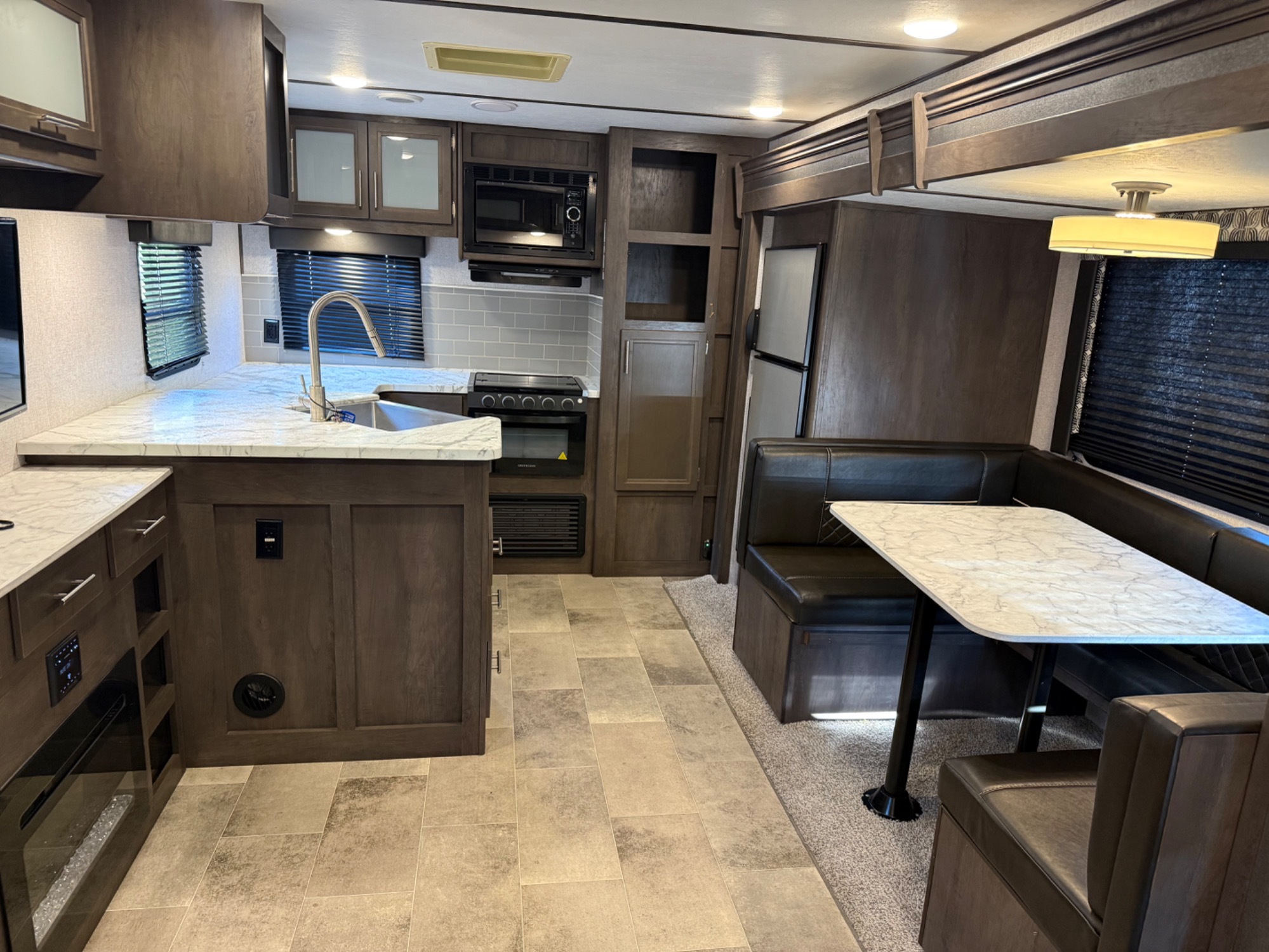 2021 Coleman COLEMAN LIGHT 2825RK in cocoa FL
