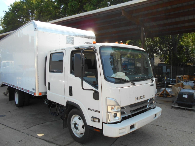 2027 ISUZU NPR HD
