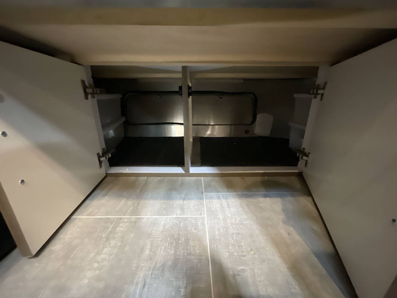 A photo of this 2020 Airstream CARAVEL 16RB
