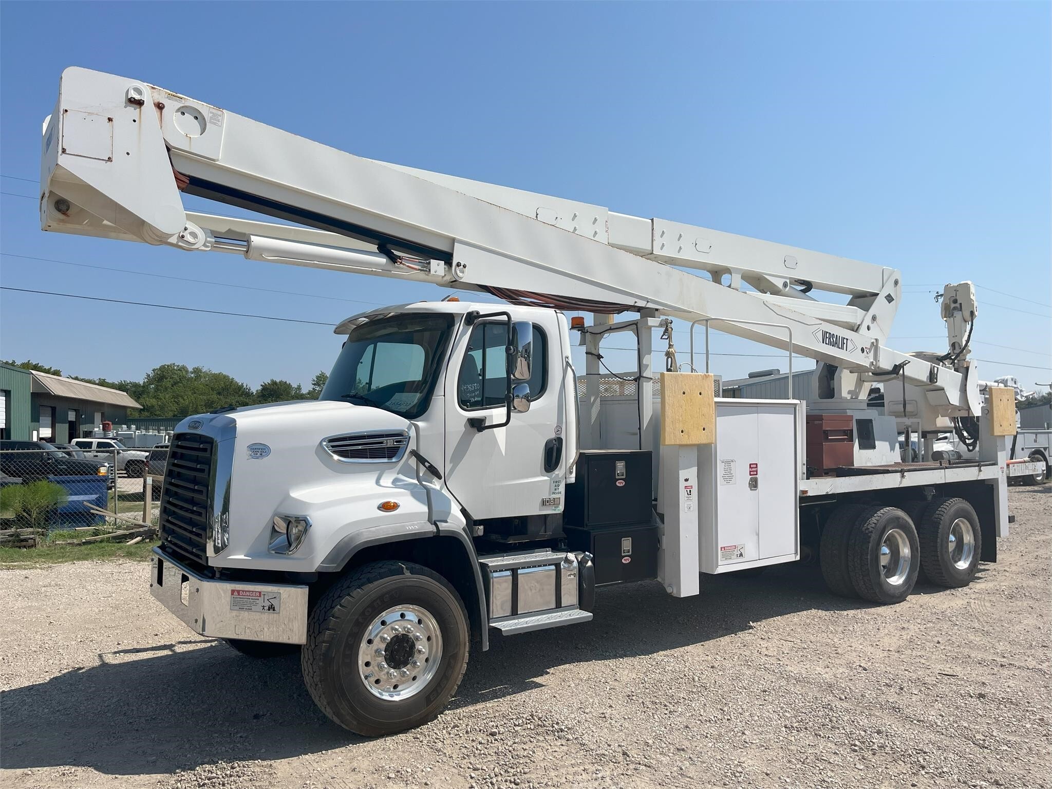 2015 FREIGHTLINER 108 SD in Mineral Wells, TX