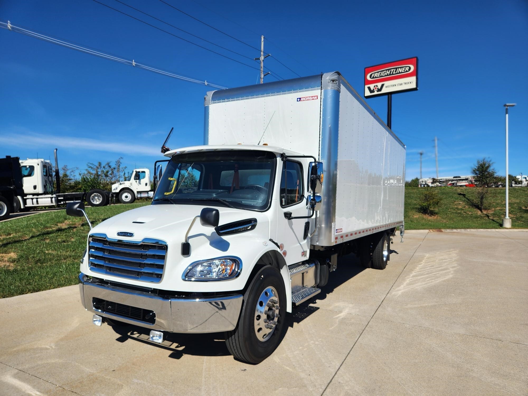 2026 FREIGHTLINER BUSINESS CLASS M2 106 in Walton, KY