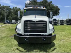 2012 MACK GRANITE GU813