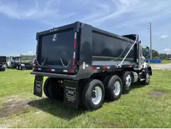 2012 MACK GRANITE GU813
