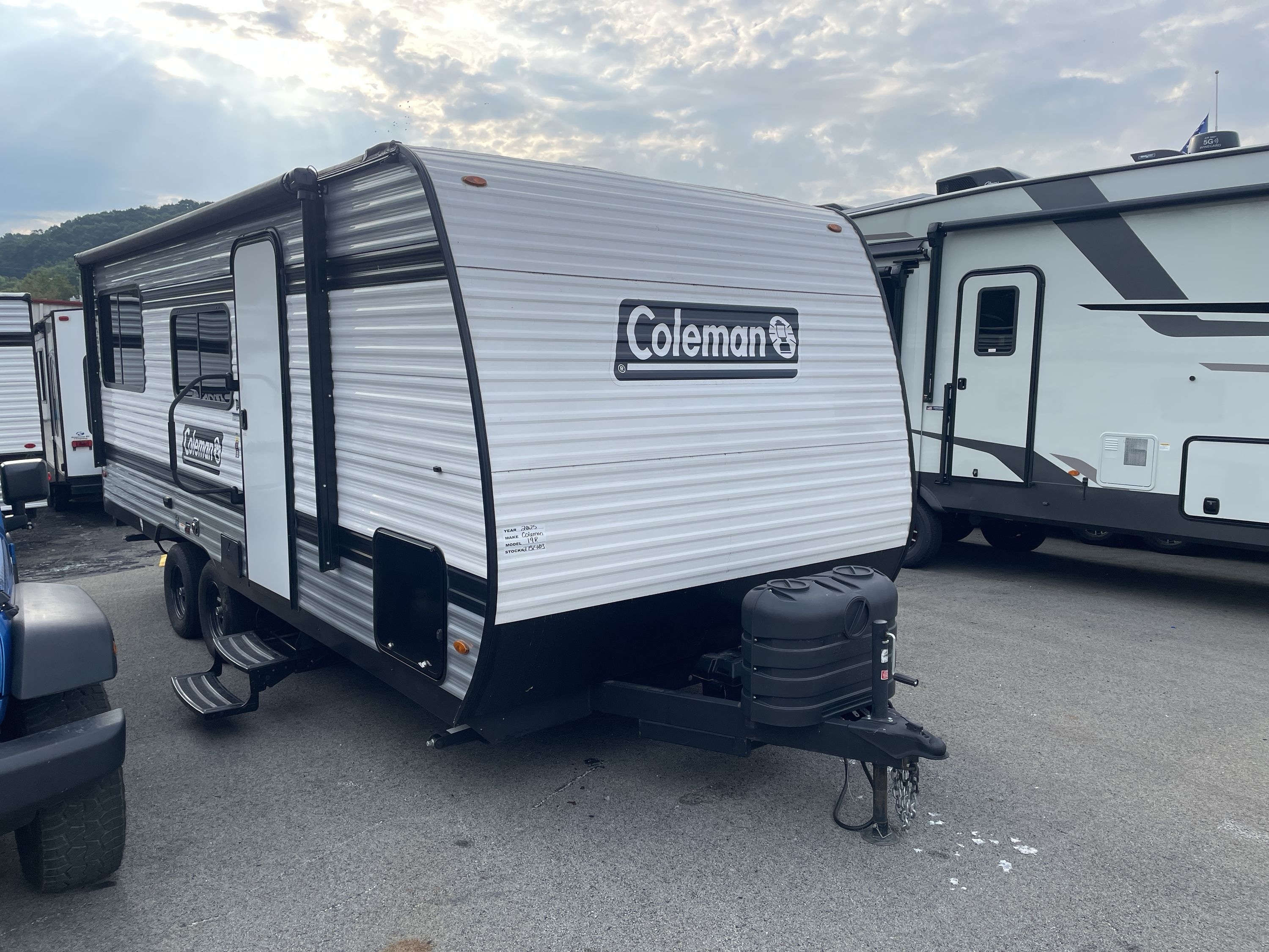 2025 Keystone COLEMAN 19R in apollo PA