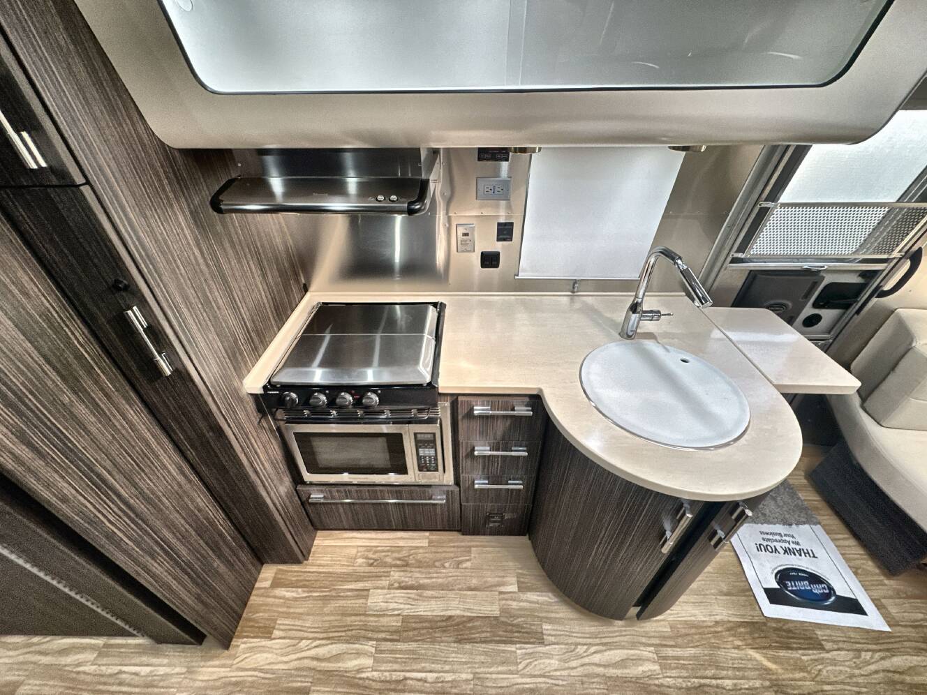 A photo of this 2018 Airstream INTERNATIONAL SIGNATURE 25FB TWIN