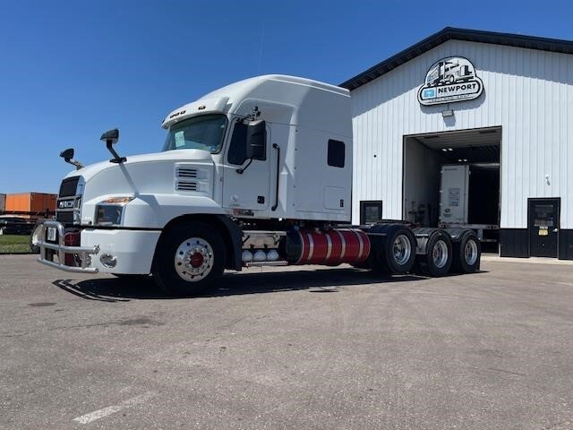 2020 MACK ANTHEM in Clearwater, MN
