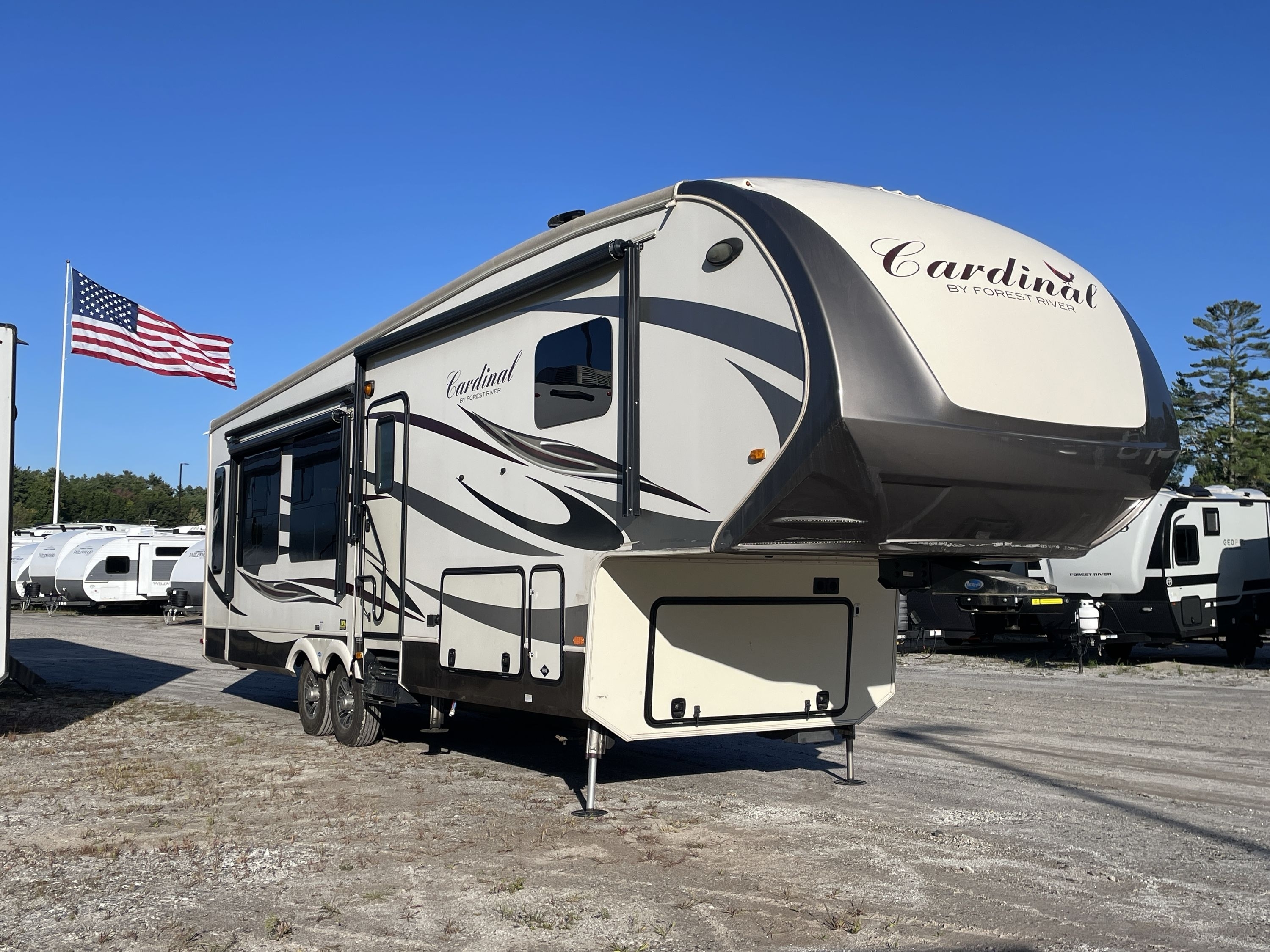 2018 Forest River CARDINAL 3350RL RV