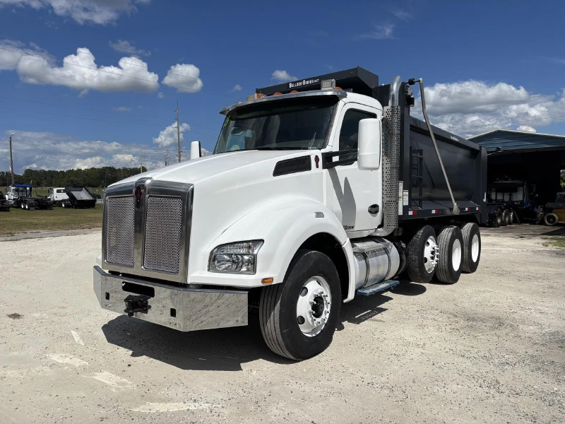 2015 KENWORTH T880