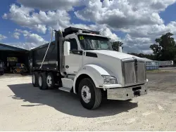2015 KENWORTH T880