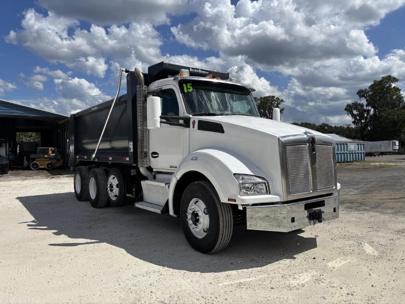 2015 KENWORTH T880