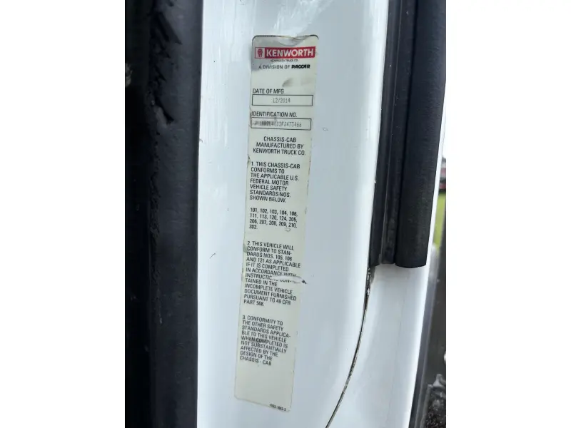 2015 KENWORTH T880