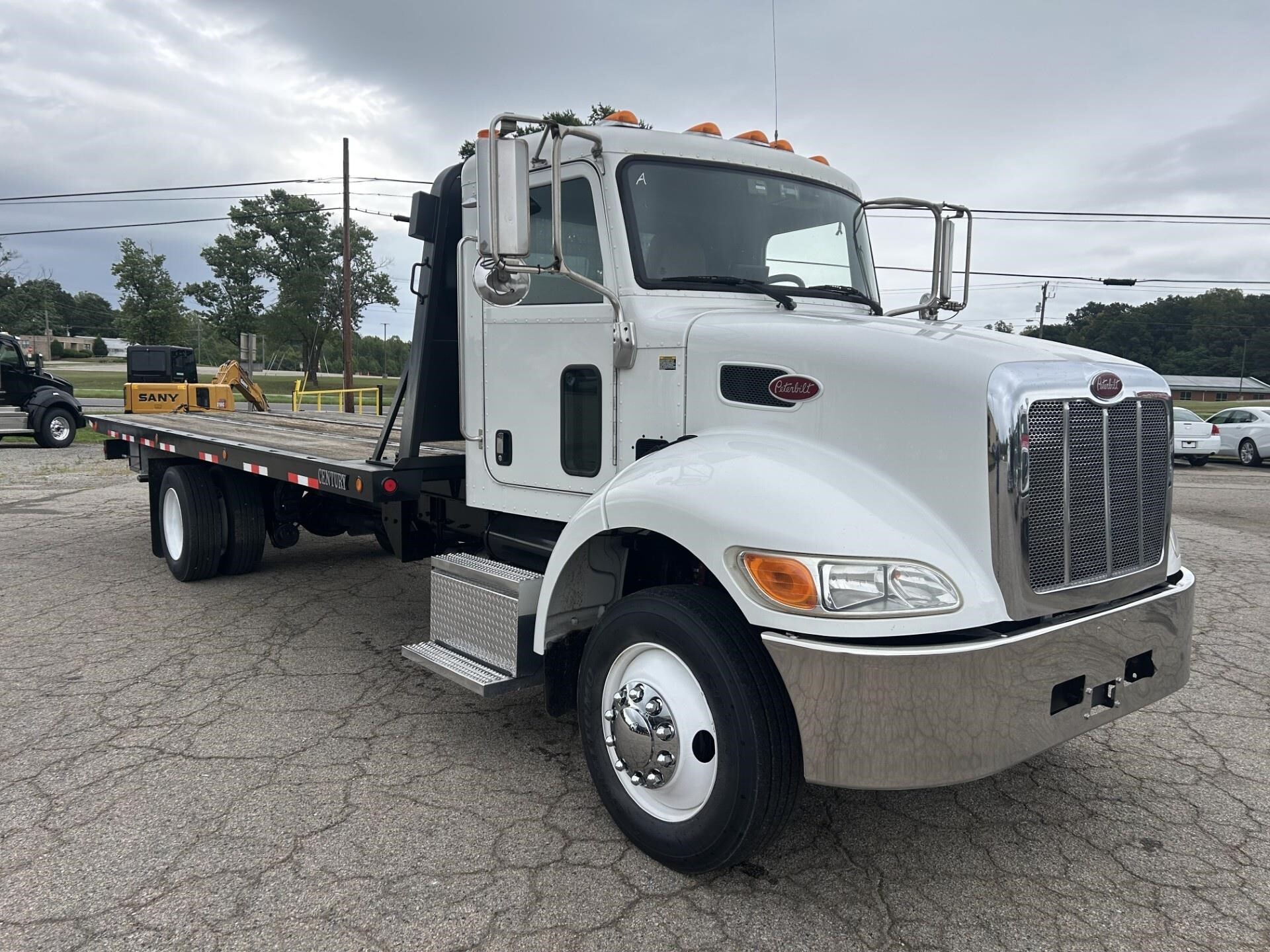 2019 PETERBILT 337 in Chatham, VA