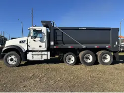 2013 MACK GRANITE GU713