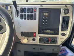2013 MACK GRANITE GU713