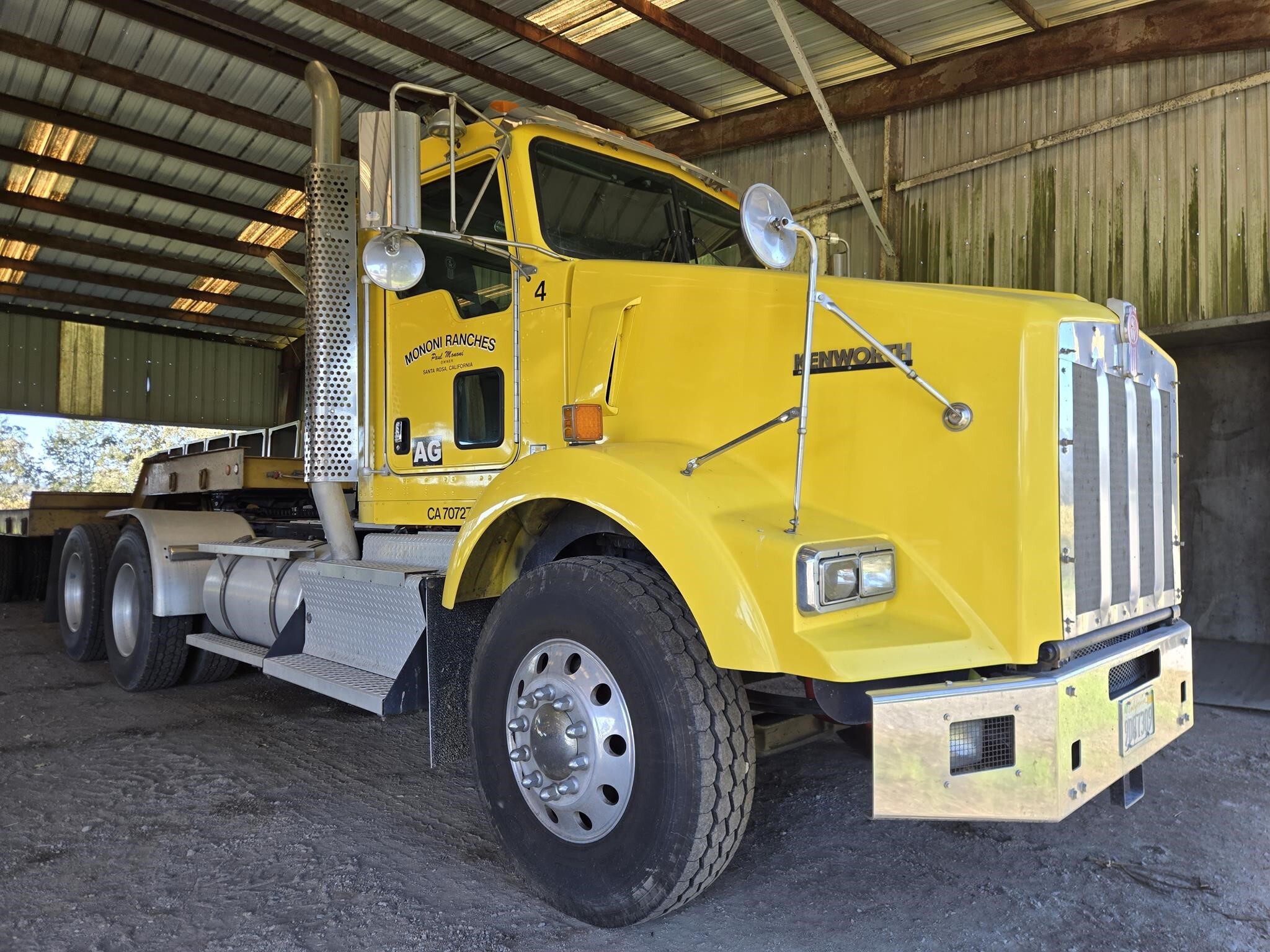 2014 KENWORTH T800 in Santa Rosa, CA