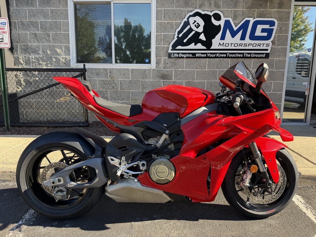 2025 Ducati PANIGALE V4 V4 in Sterling, VA