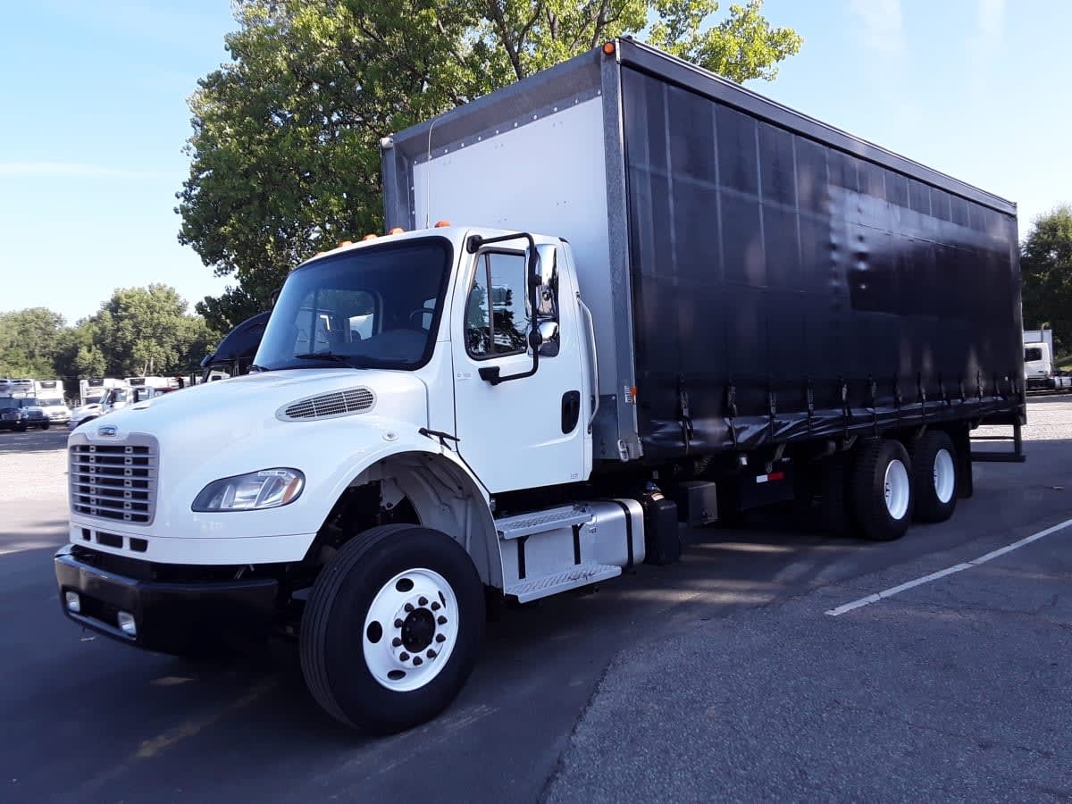 2020 FREIGHTLINER BUSINESS CLASS M2 106 in Charlotte, NC