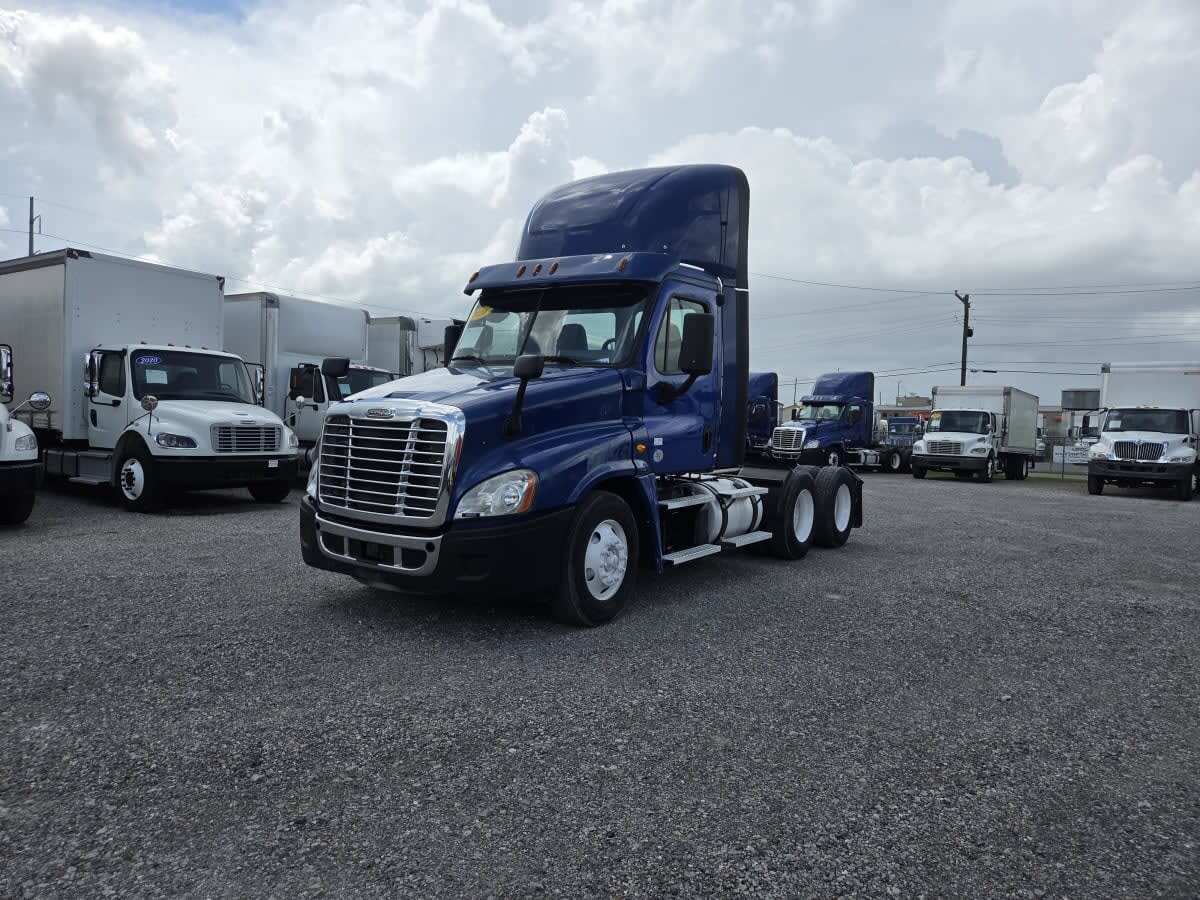 2020 FREIGHTLINER CASCADIA 125 in Saint Rose, LA