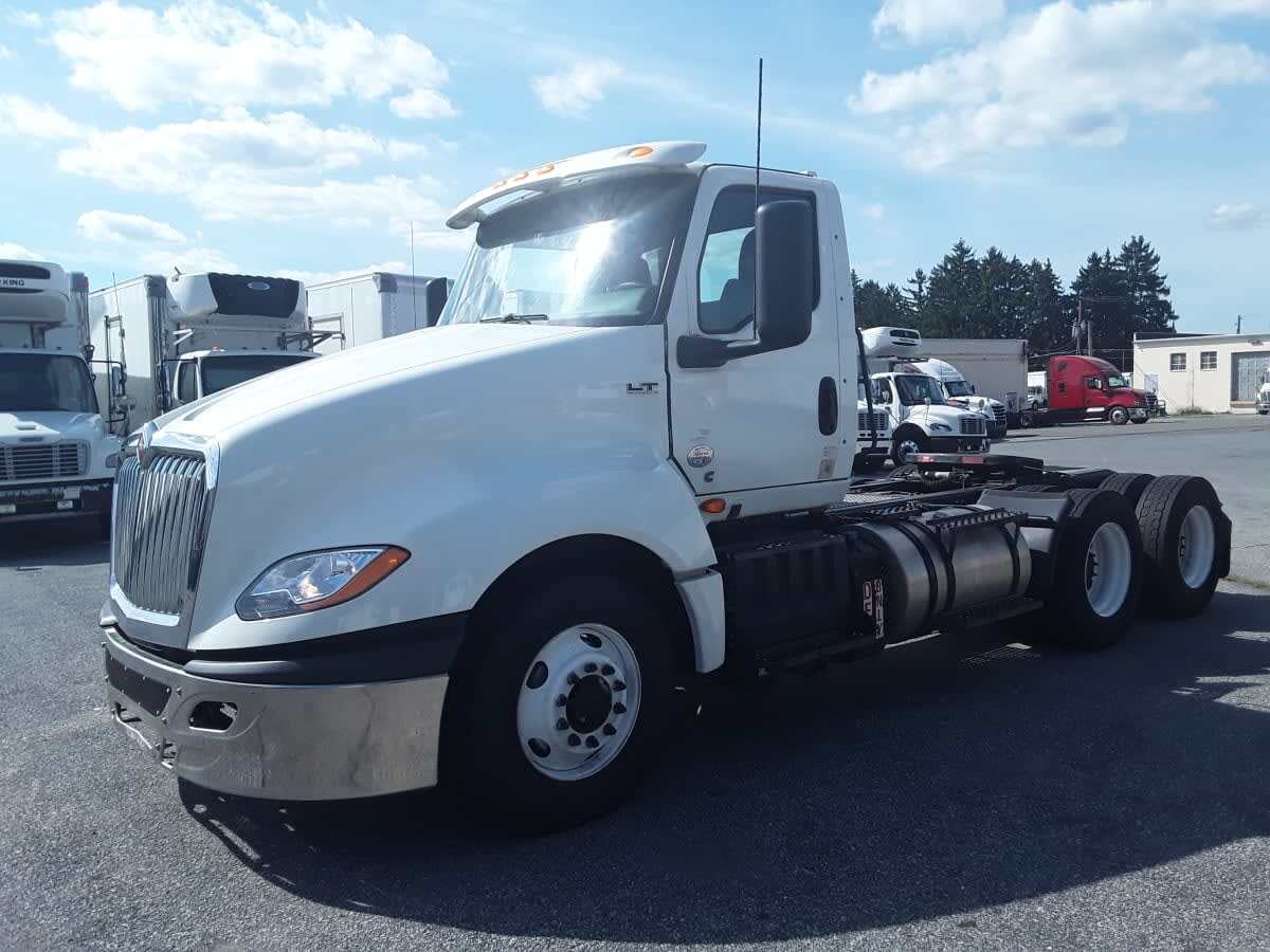 2020 INTERNATIONAL LT625 DAYCAB T/A in Allentown, PA